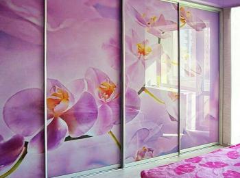 Встроенный шкаф купе 009 на 5 створок с фотопечатью лиловых цветов